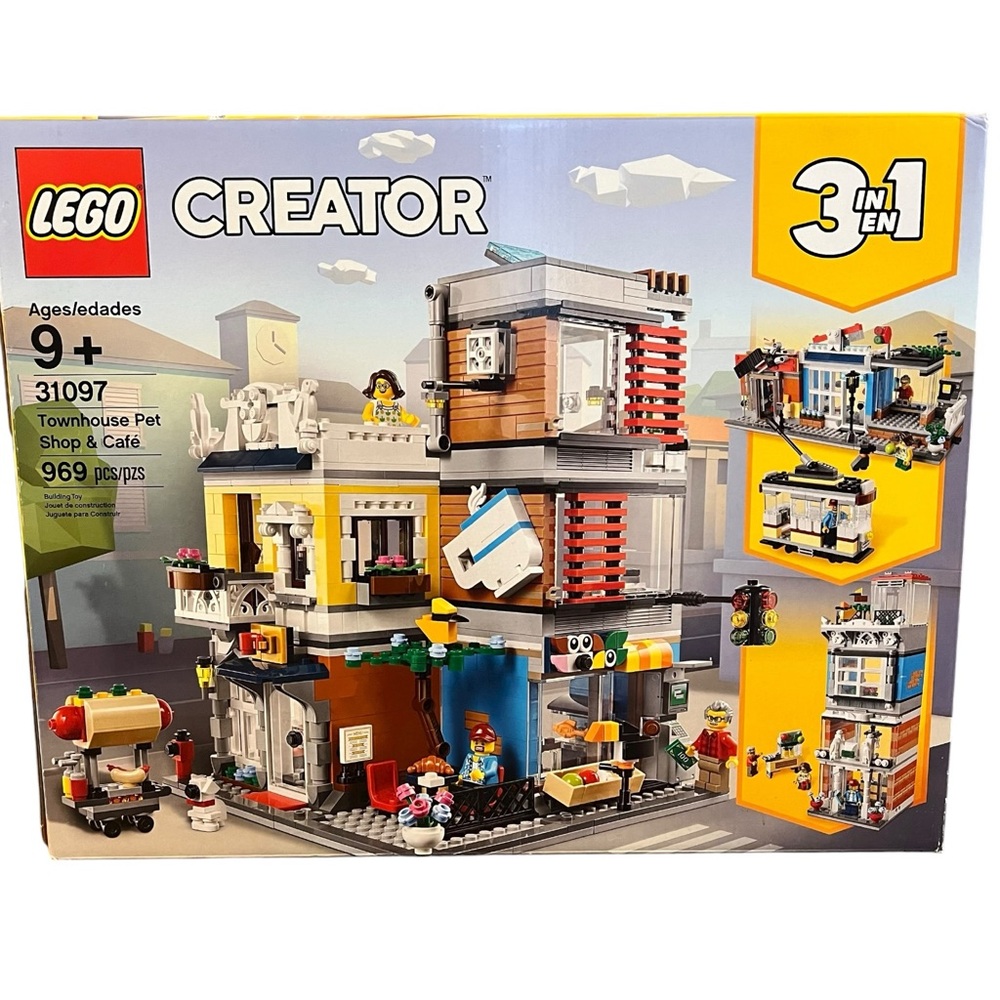 Lego Creator Townhouse Pet Shop and Cafe 31097